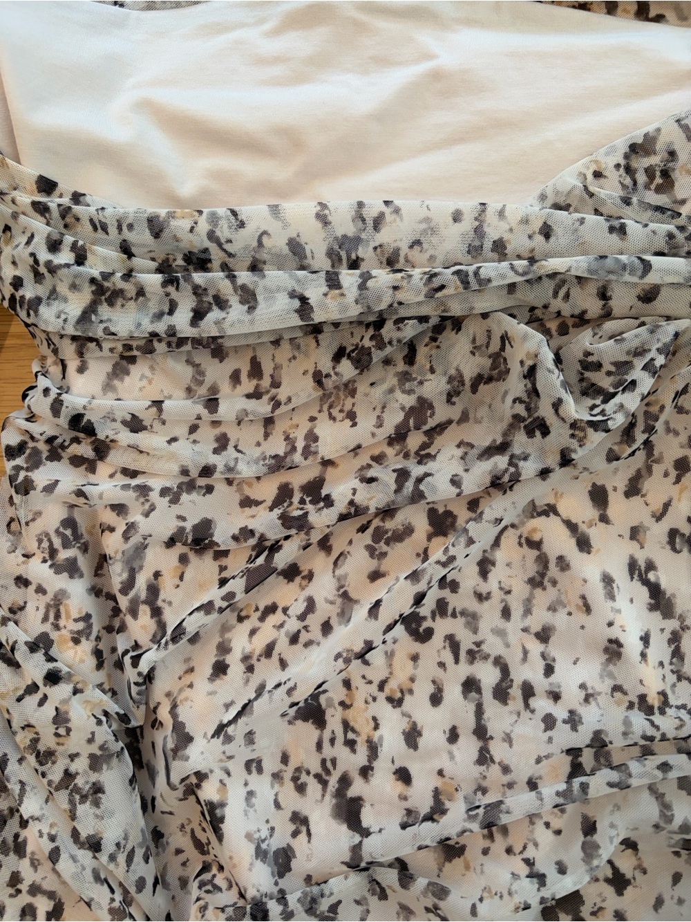 Abercrombie Sheer Off-Shoulder Dress - Picture 4 of 5